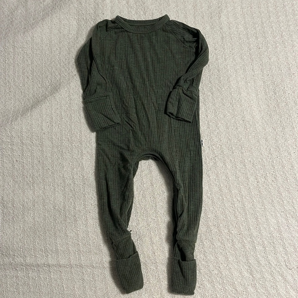 Little sleepies crescent ribbed zippy